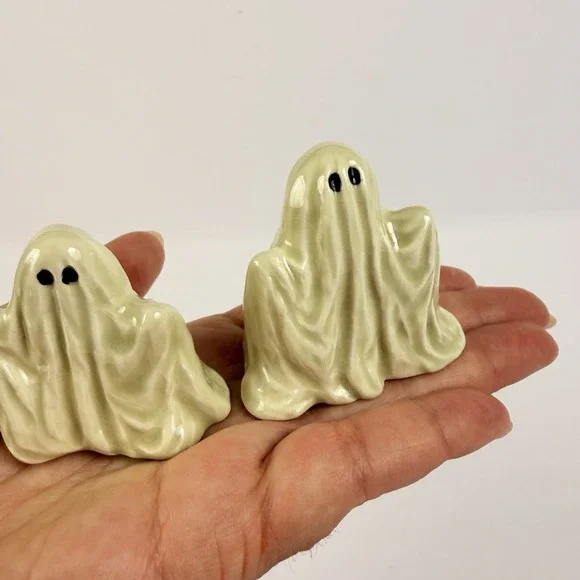 Vintage 1980s Handcrafted Ceramic Ghost Figurines Pair Halloween Decor - Picture 6 of 6